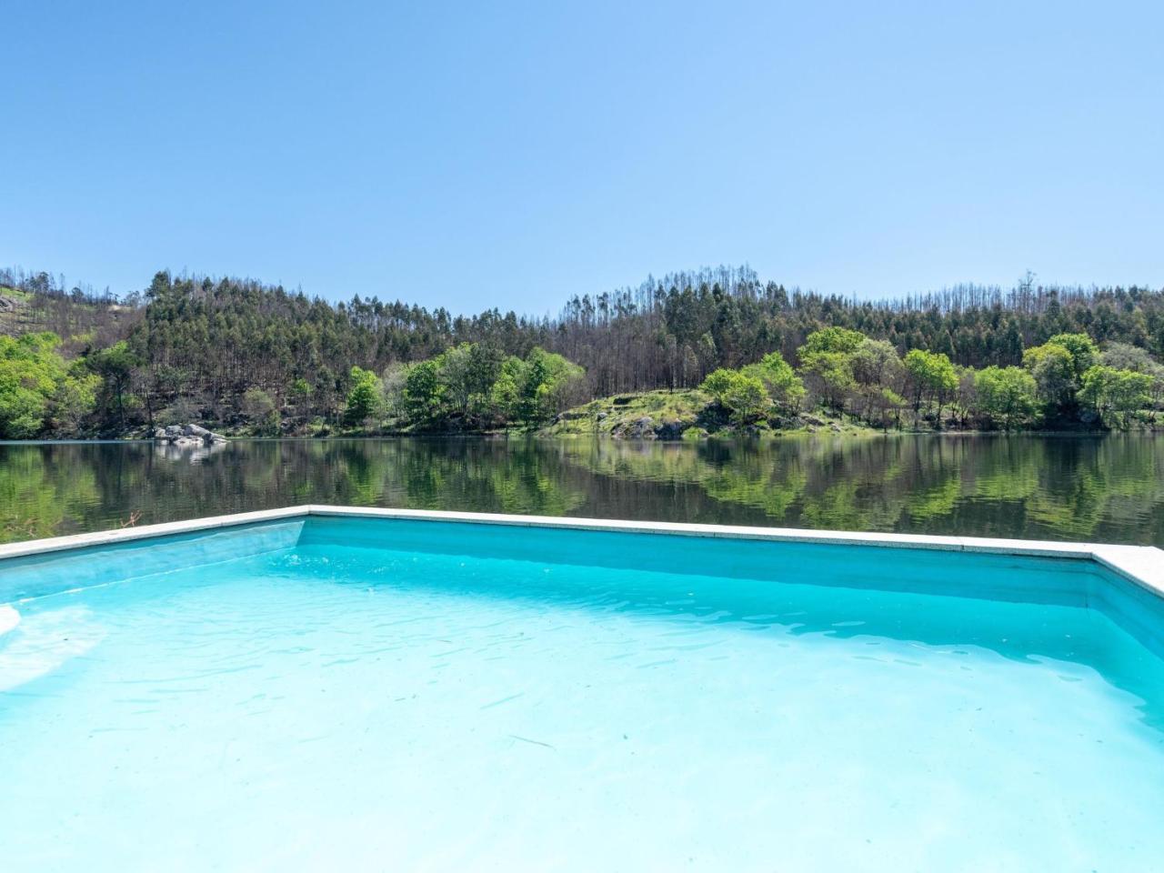 Traditional Mansion In Treixedo With Swimming Pool Exteriör bild